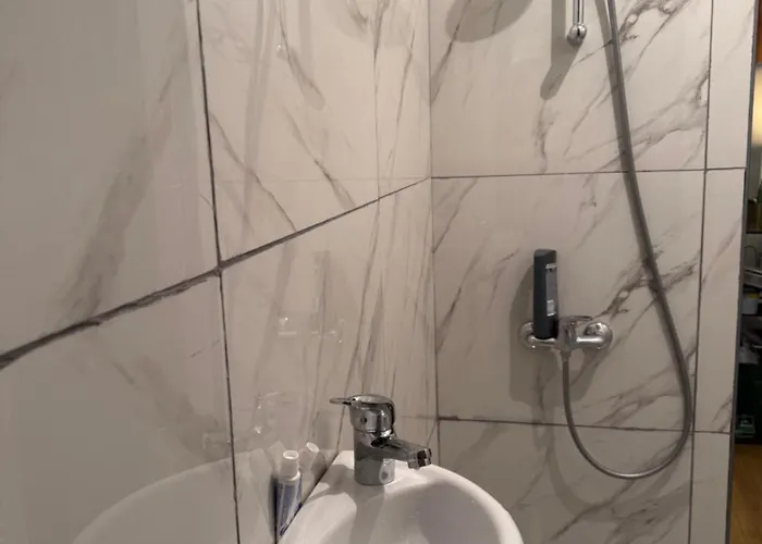 Fly Guest house 3*